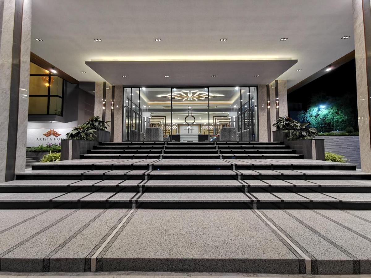 Arista Hotel Ubon Ubon Ratchathani Exterior foto